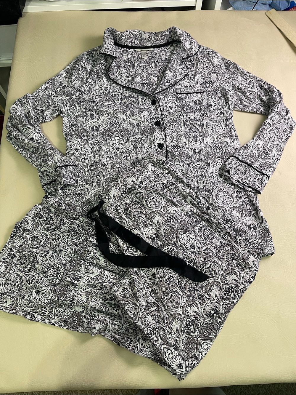 Soma Black & White Printed Long-Sleeve Pajama Set medium pants med regular